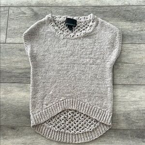 Women’s silver sleeveless Sweater